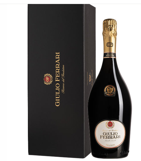 Cofanetto Giulio Ferrari Riserva del Fondatore 2015 Trento DOC
